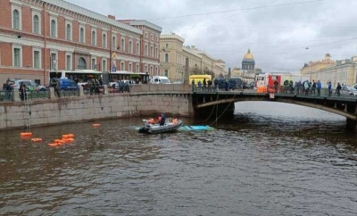 Стало известно о пострадавших в ДТП с утонувшим автобусом в Петербурге